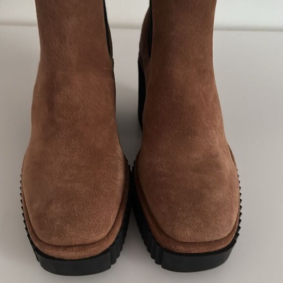 Gianni Bini Tan and Black Ankle Boots with Platform Sole NWOT - Picture 4 of 6